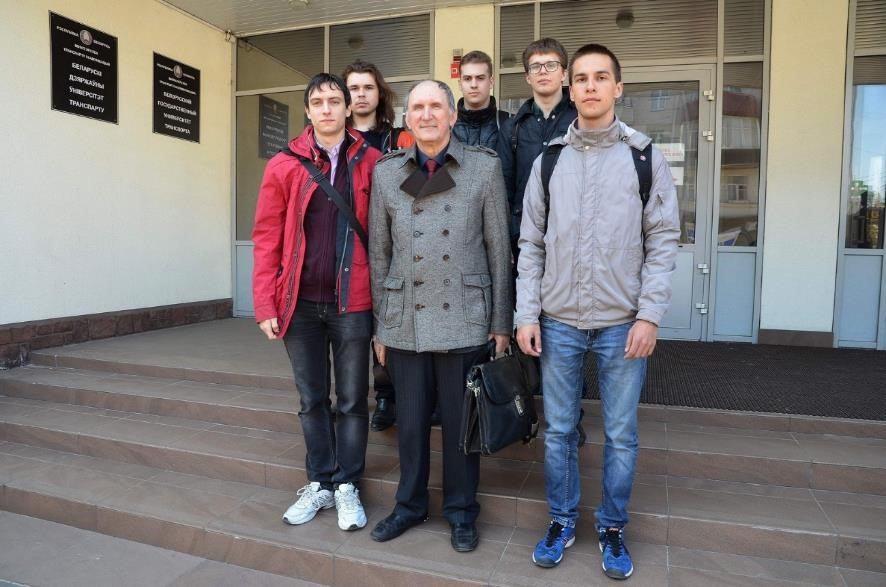 Участники международной студенческой олимпиады по теоретической механике 2018 года, которые теперь являются тренерами при подготовке школьников к олимпиадам