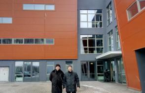  доценты кафедры общей физики Андрей Самофалов и Александр Купо