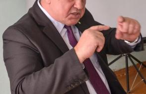 Виктор Аверин