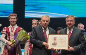 Почетной грамотой Совета Министров Республики Беларусь награжден профессор Александр Рогачев