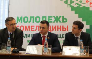 В ГГУ прошел открытый диалог