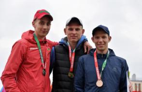 Владислав Терешонок (слева)